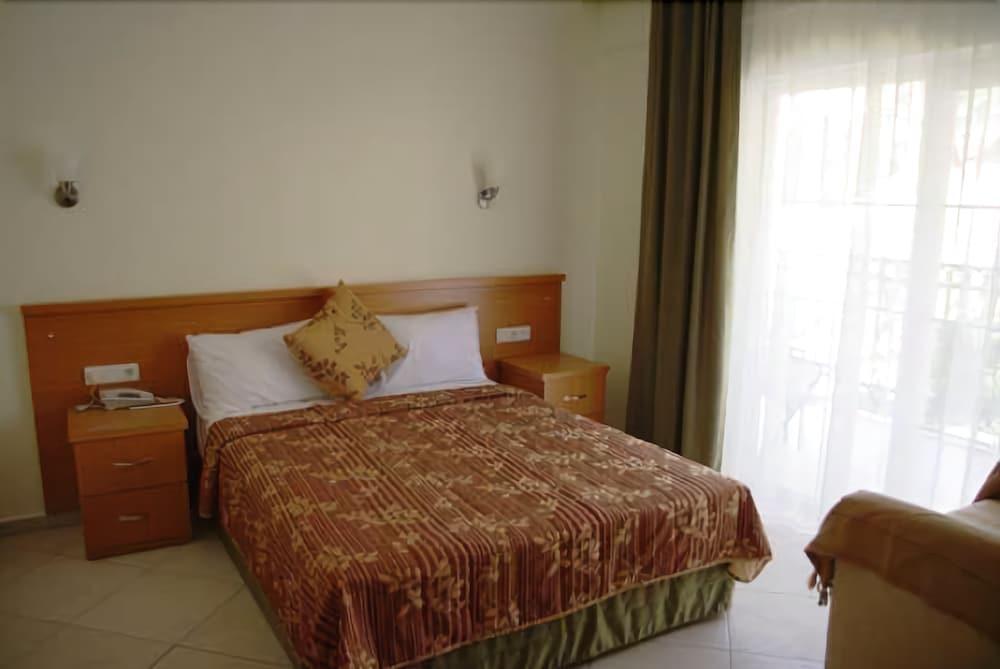 Celay Hotel Ölüdeniz Extérieur photo